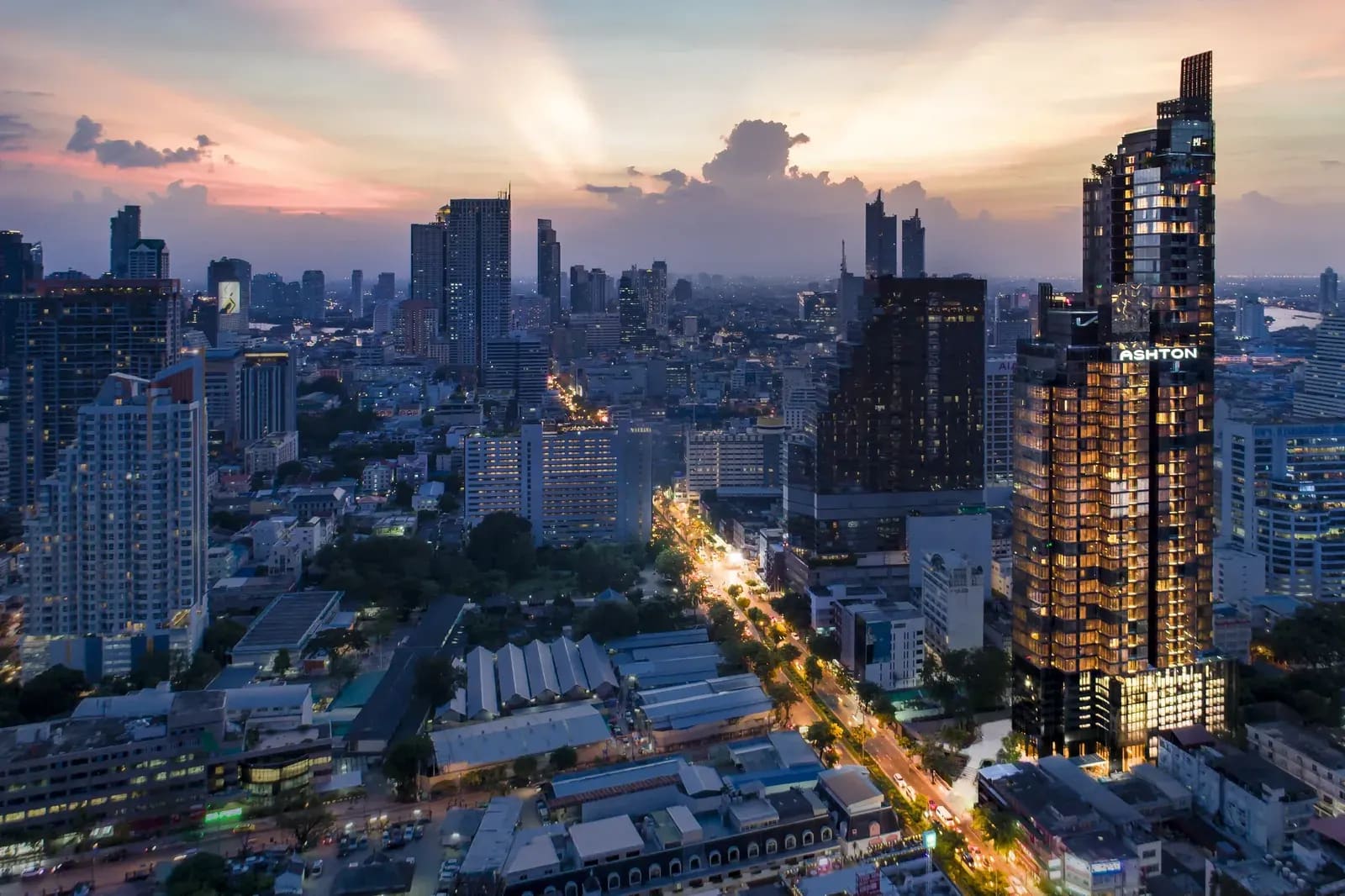 Ashton Silom — photo 2