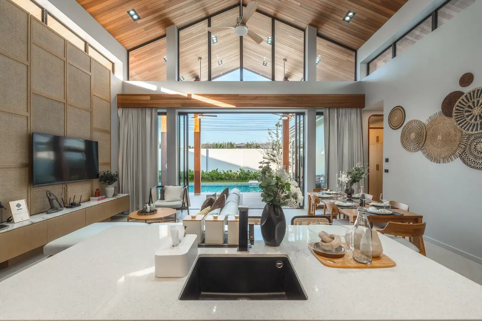 Rungtiva Private Pool Villas — photo 8