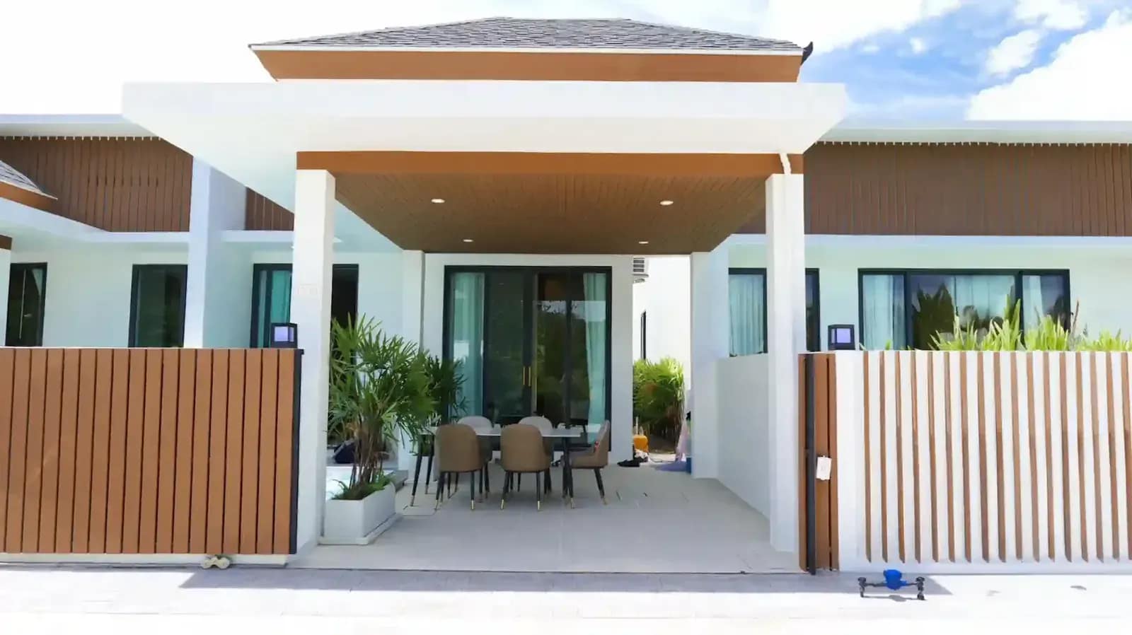 Narinsaya Pool Villas