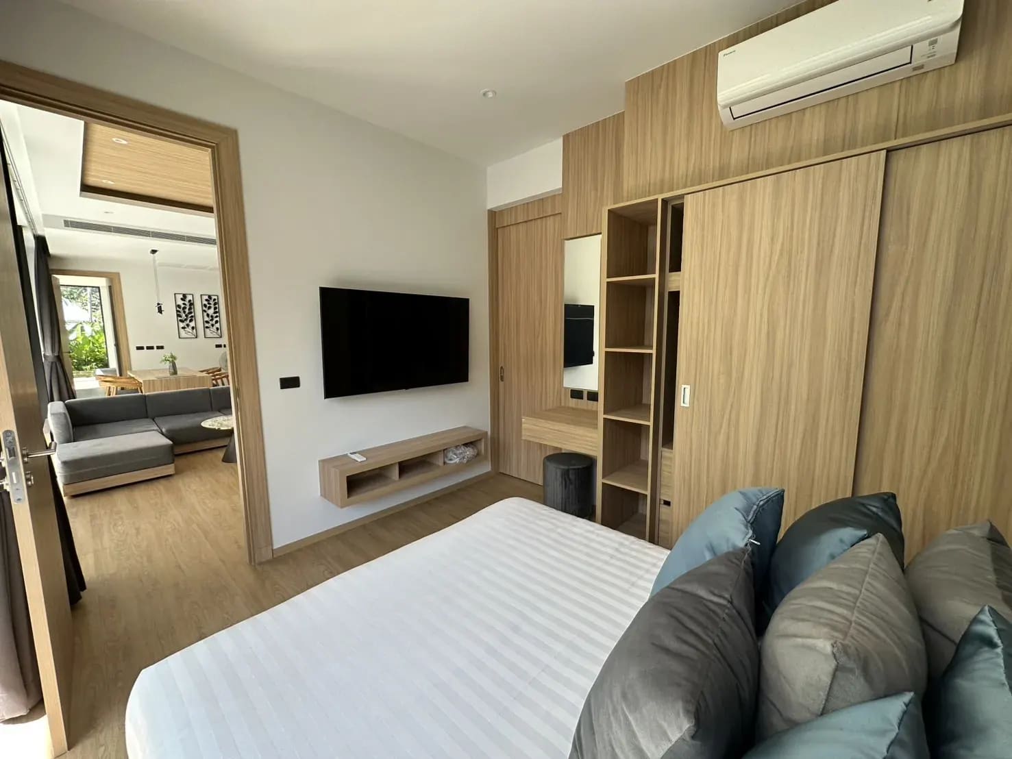 Aileen Villas Phase 2 The Tropico — photo 11