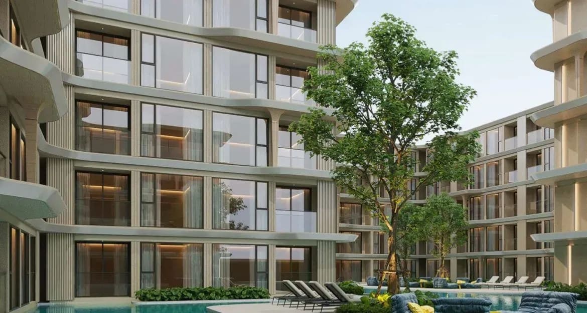 Bellevue Beachfront Condo — photo 2