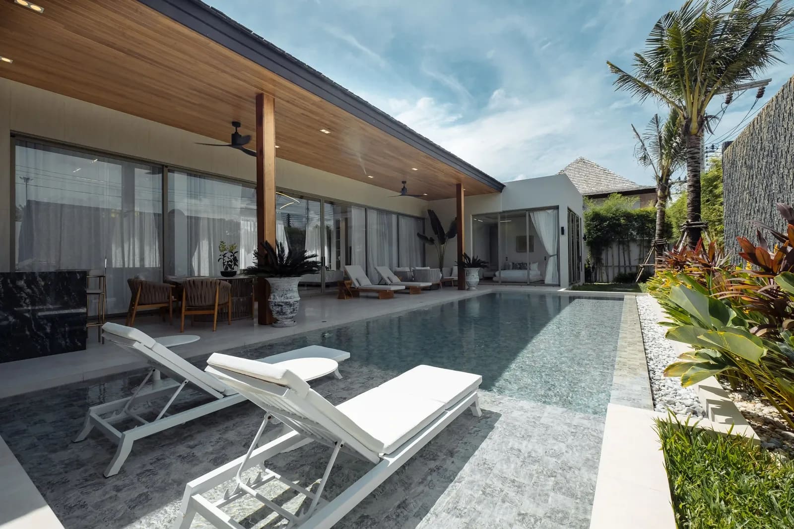 Layan Lucky Villas — photo 1